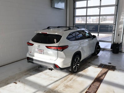 2022 Toyota Highlander XSE