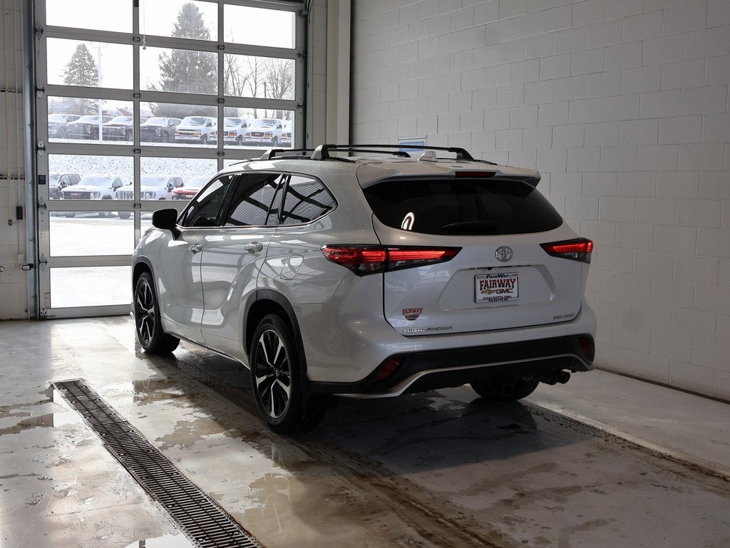 2022 Toyota Highlander XSE