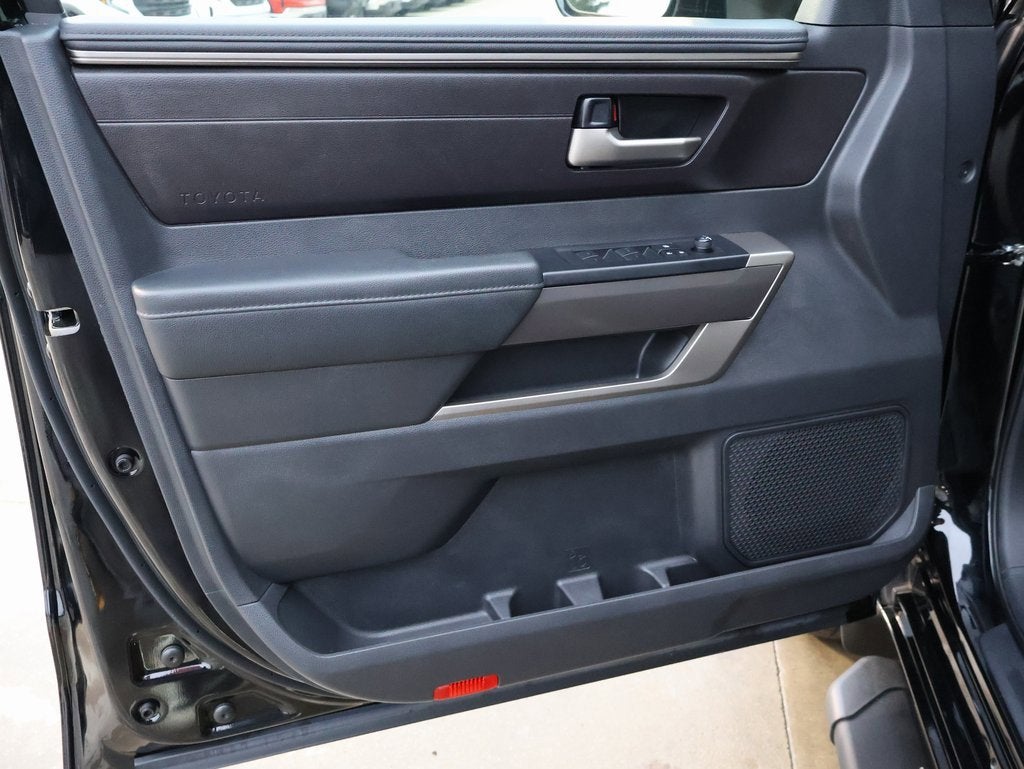 2024 Toyota Tundra 4WD SR5