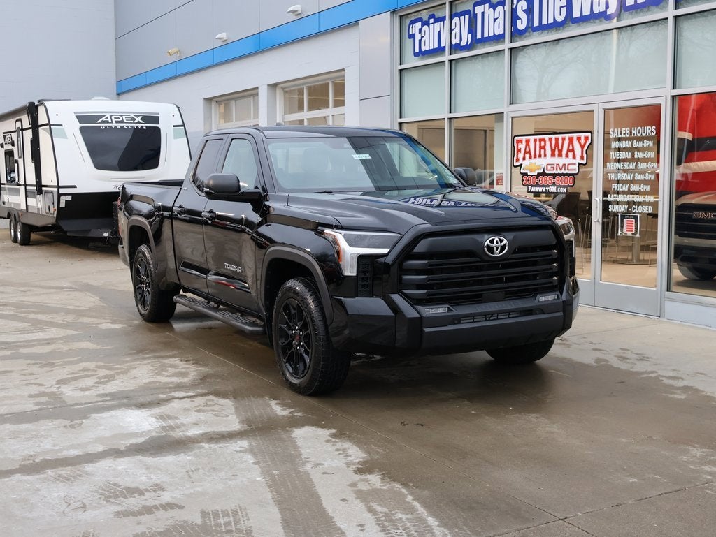 2024 Toyota Tundra 4WD SR5