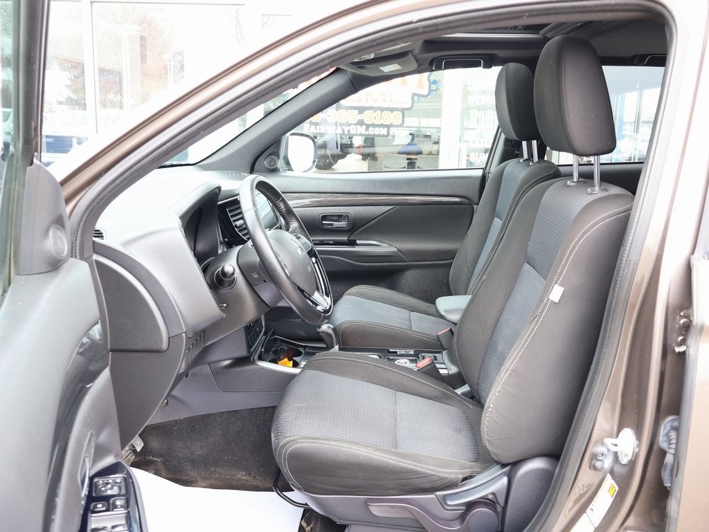 2018 Mitsubishi Outlander LE