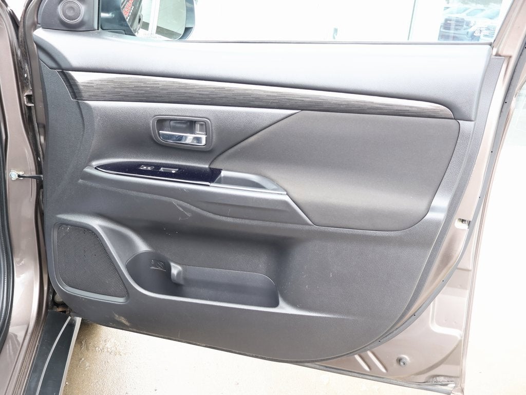 2018 Mitsubishi Outlander LE