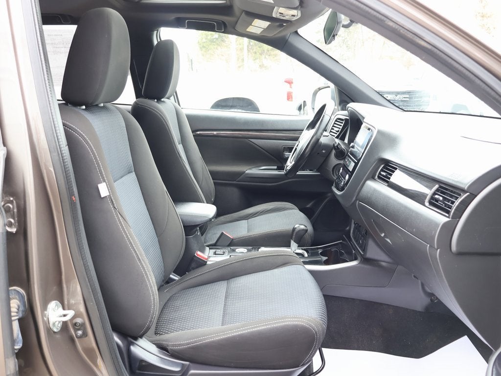 2018 Mitsubishi Outlander LE