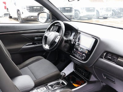 2018 Mitsubishi Outlander LE