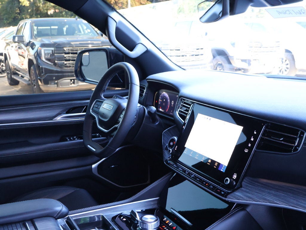 2024 Jeep Wagoneer L Series III 4x4