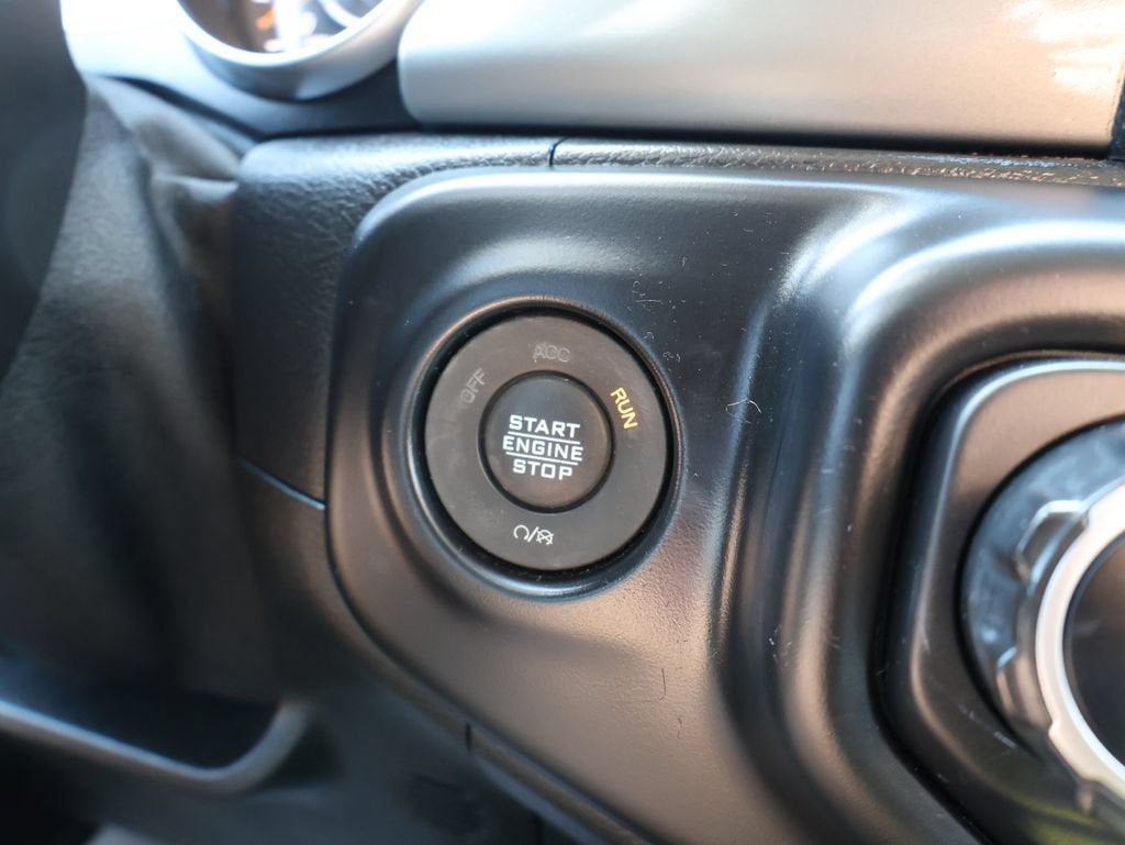 2021 Jeep Gladiator Willys 4x4