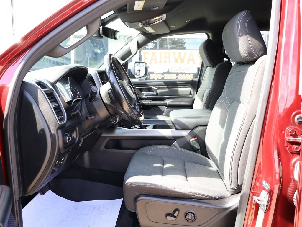 2021 RAM 1500 Big Horn Crew Cab 4x4 5'7" Box