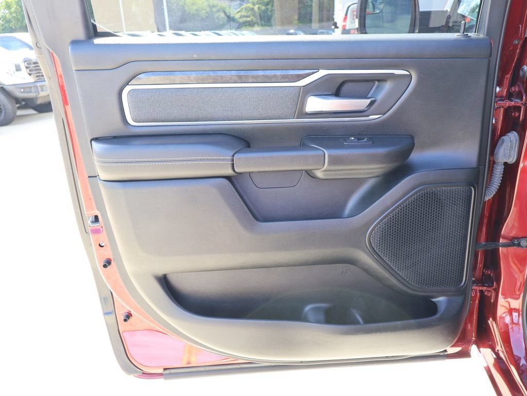 2021 RAM 1500 Big Horn Crew Cab 4x4 5'7" Box
