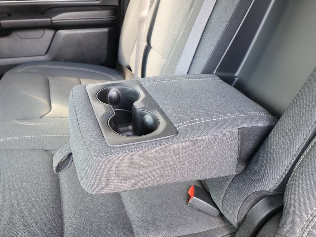 2021 RAM 1500 Big Horn Crew Cab 4x4 5'7" Box