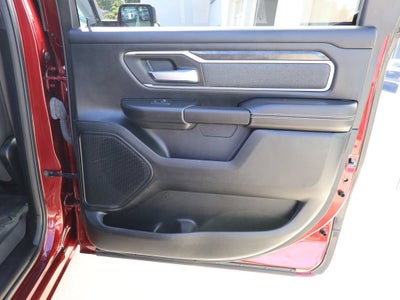 2021 RAM 1500 Big Horn Crew Cab 4x4 5'7" Box
