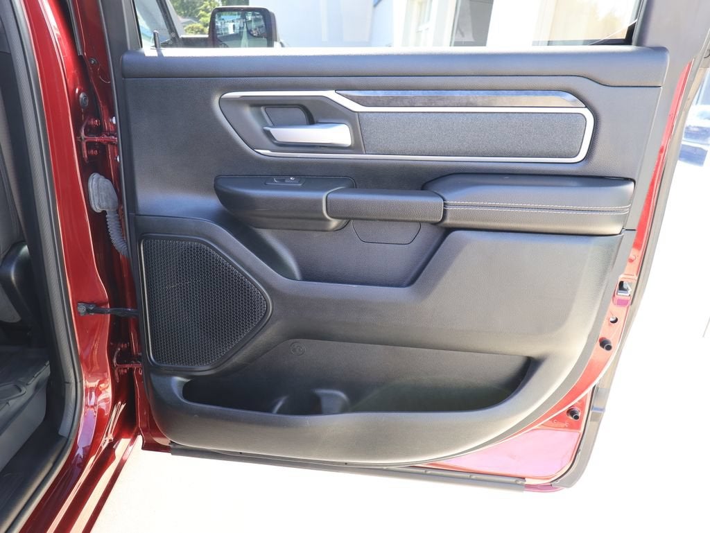 2021 RAM 1500 Big Horn Crew Cab 4x4 5'7" Box