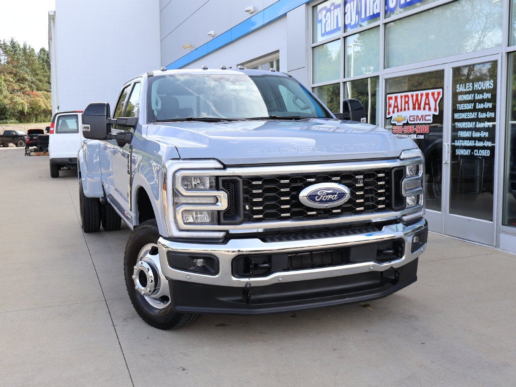 2025 Ford F-350 LARIAT
