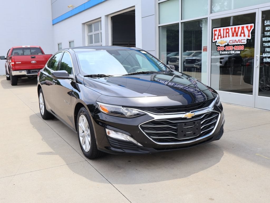 Used 2025 Chevrolet Malibu 1LT with VIN 1G1ZD5ST2SF125672 for sale in Calcutta, OH