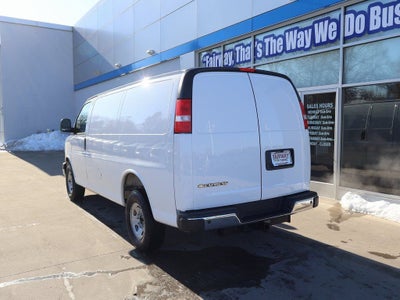2025 Chevrolet Express Cargo WT