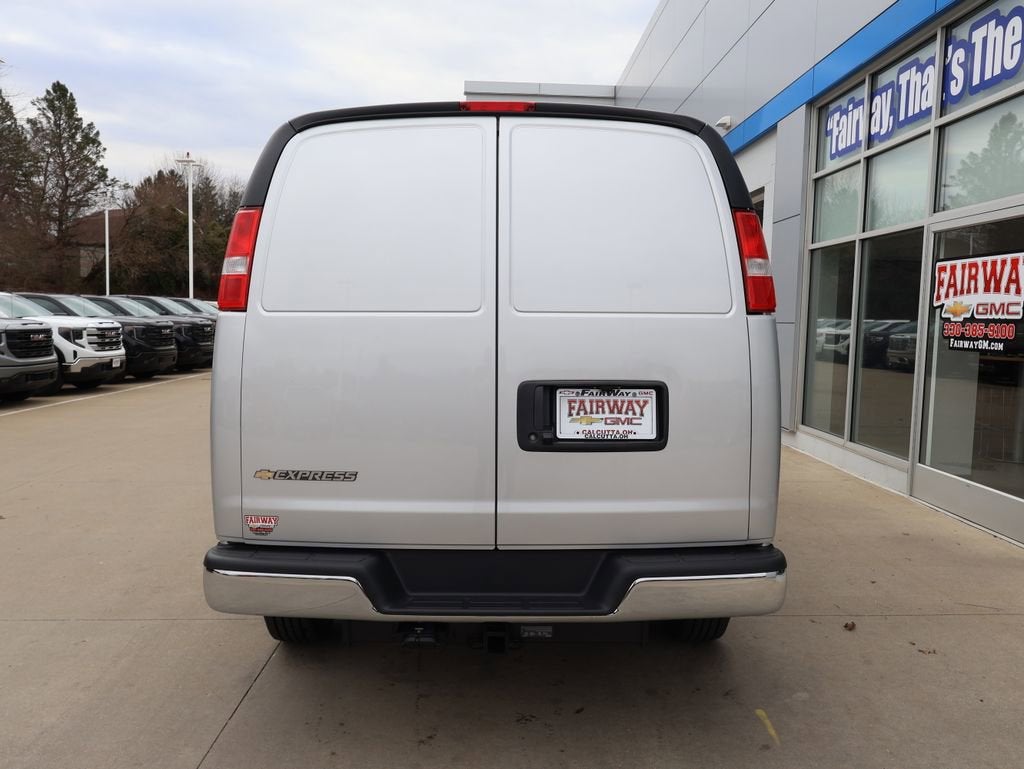 2026 Chevrolet Express Cargo WT