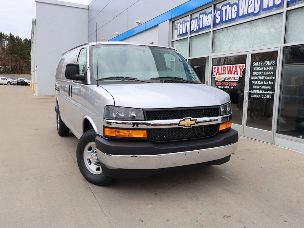 2026 Chevrolet Express Cargo WT
