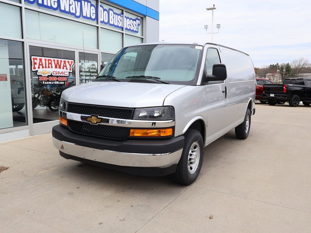 2026 Chevrolet Express Cargo WT