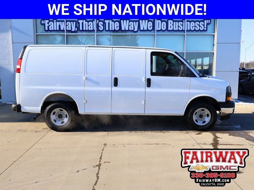 2025 Chevrolet Express Cargo WT