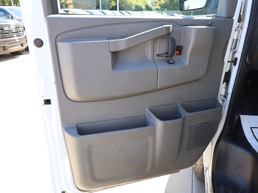 2024 Chevrolet Express Cargo 2500 WT