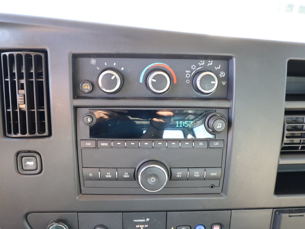 2024 Chevrolet Express Cargo 2500 WT