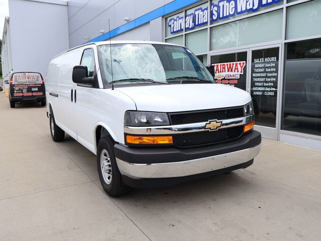 2026 Chevrolet Express Cargo WT