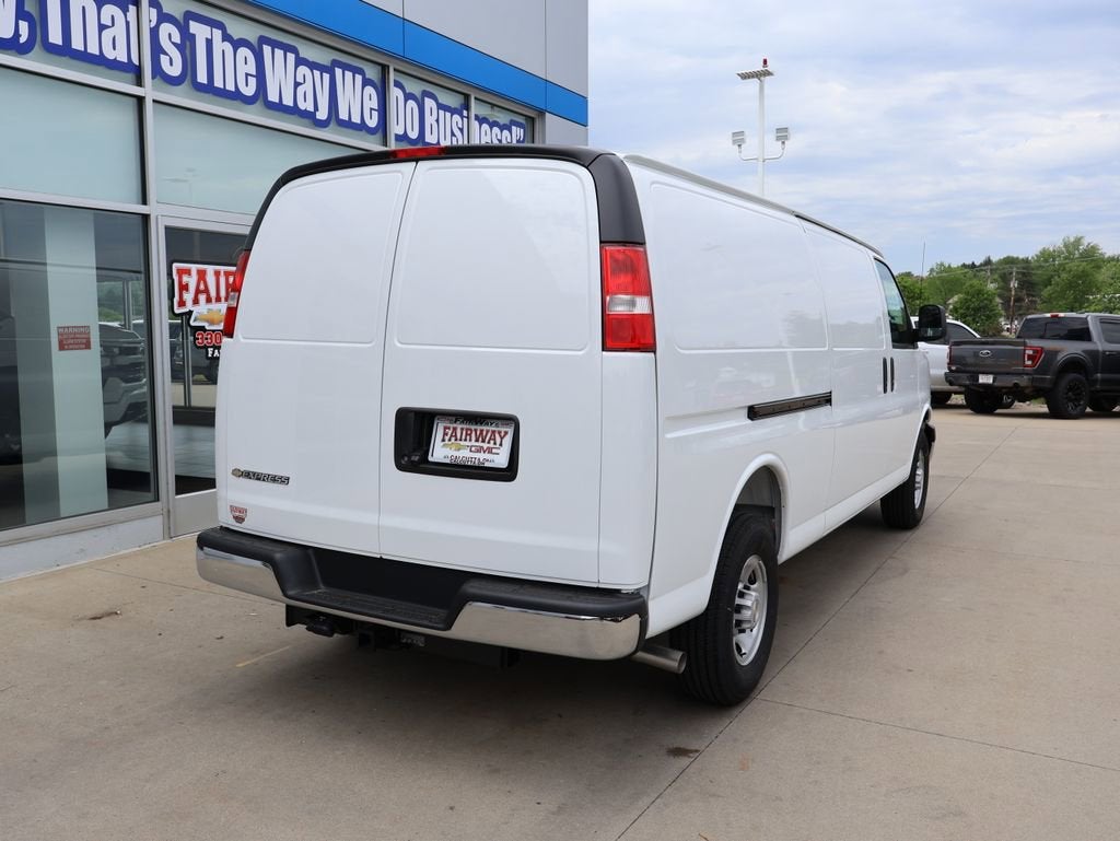2026 Chevrolet Express Cargo WT