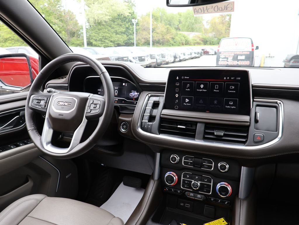 2023 GMC Yukon SLT