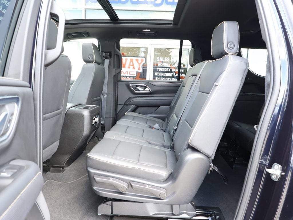 2023 GMC Yukon XL SLT