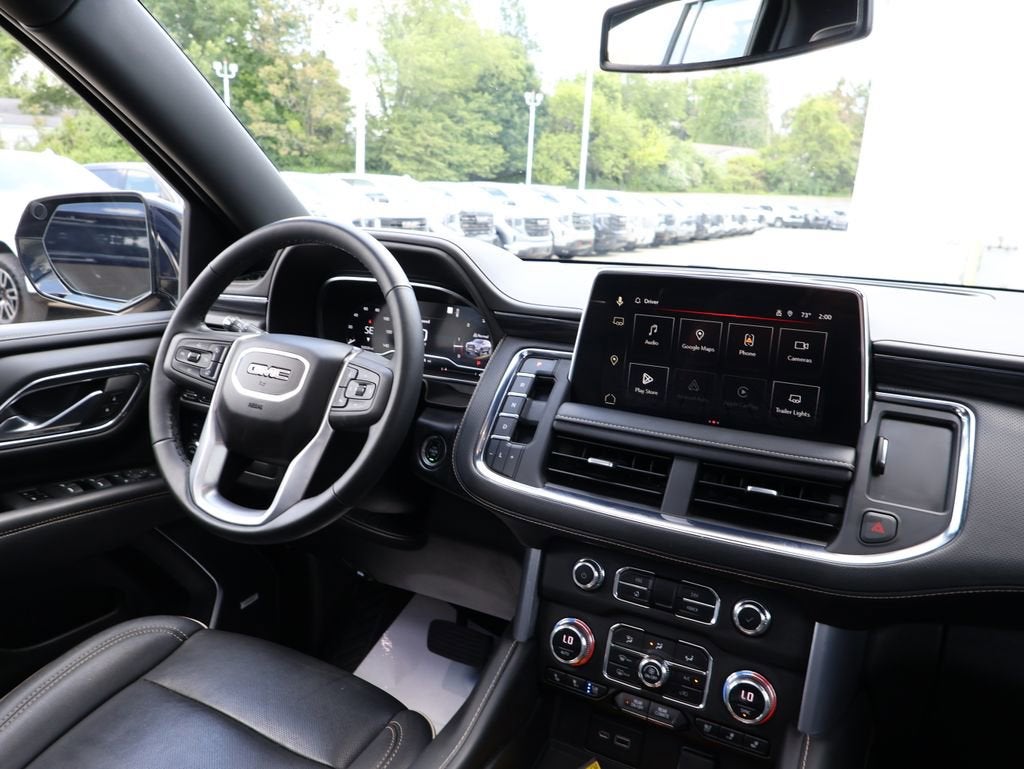 2023 GMC Yukon XL SLT