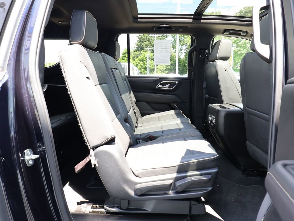 2023 GMC Yukon XL SLT