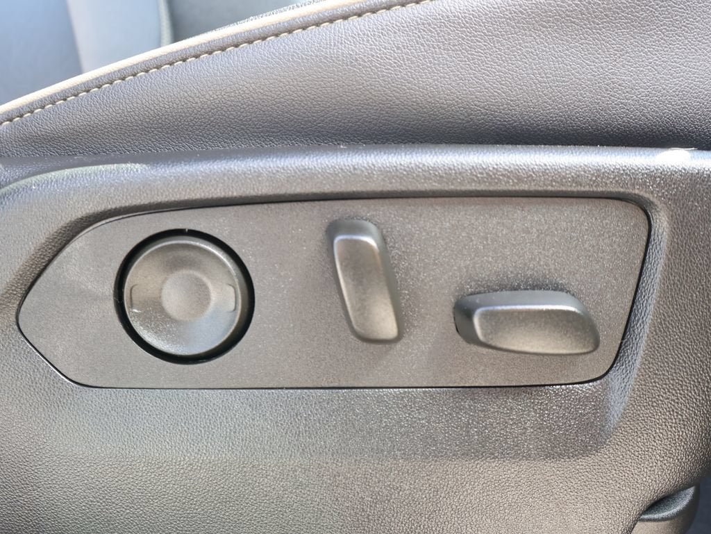 2025 GMC Yukon XL Elevation