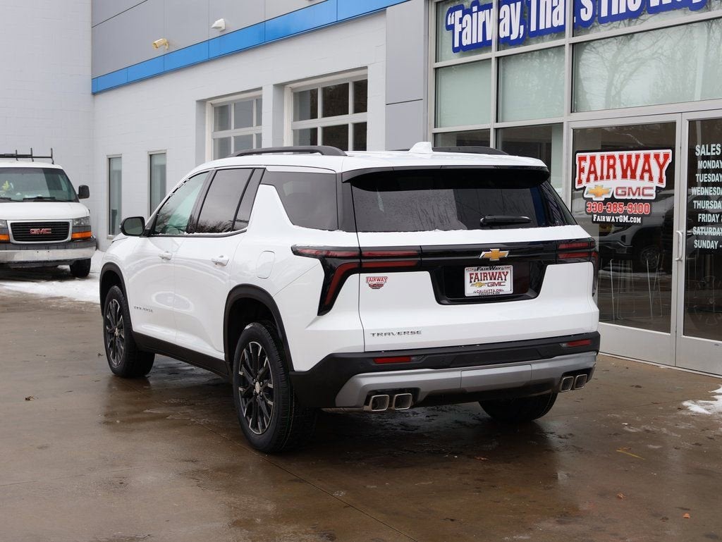 2026 Chevrolet Traverse LT