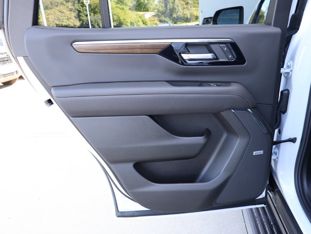 2027 Chevrolet Tahoe High Country - Photo 27