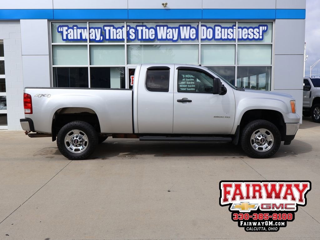 2011 GMC Sierra 4WD Extended Cab 8ft Work Truck's photo