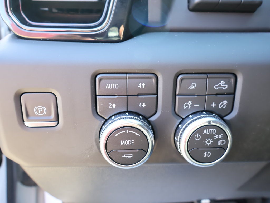 2024 GMC Sierra 2500HD AT4 - Photo 13