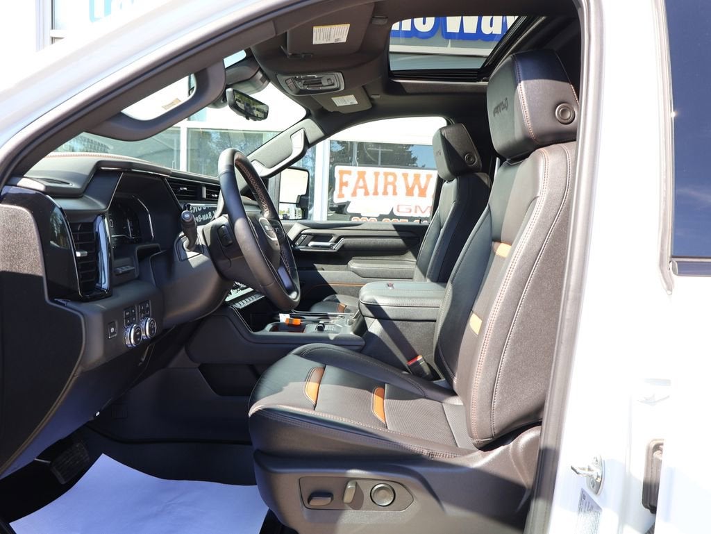 2025 GMC Sierra 2500 HD AT4