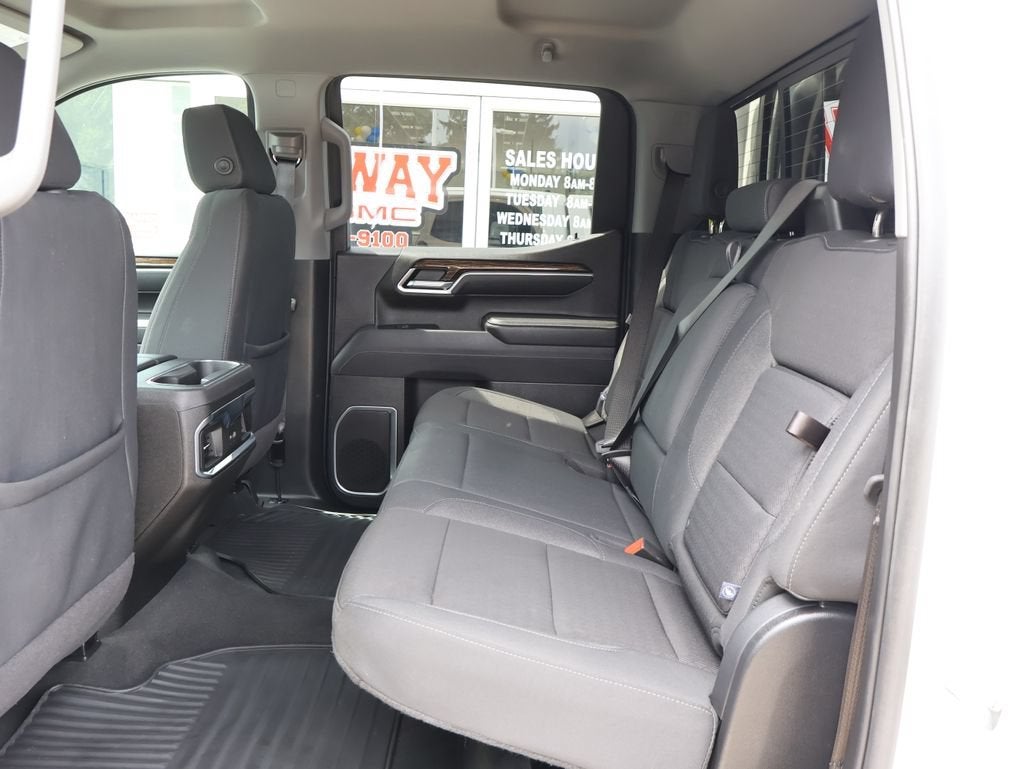 2025 GMC Sierra 1500 Elevation