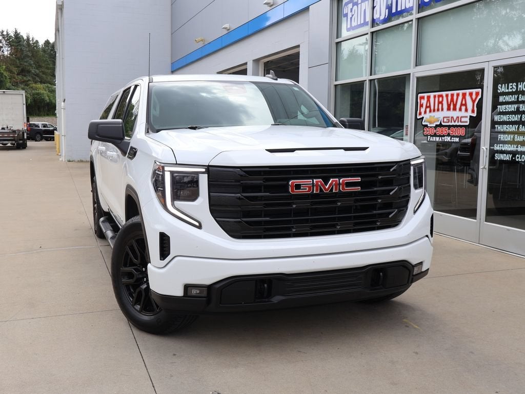 2025 GMC Sierra 1500 Elevation