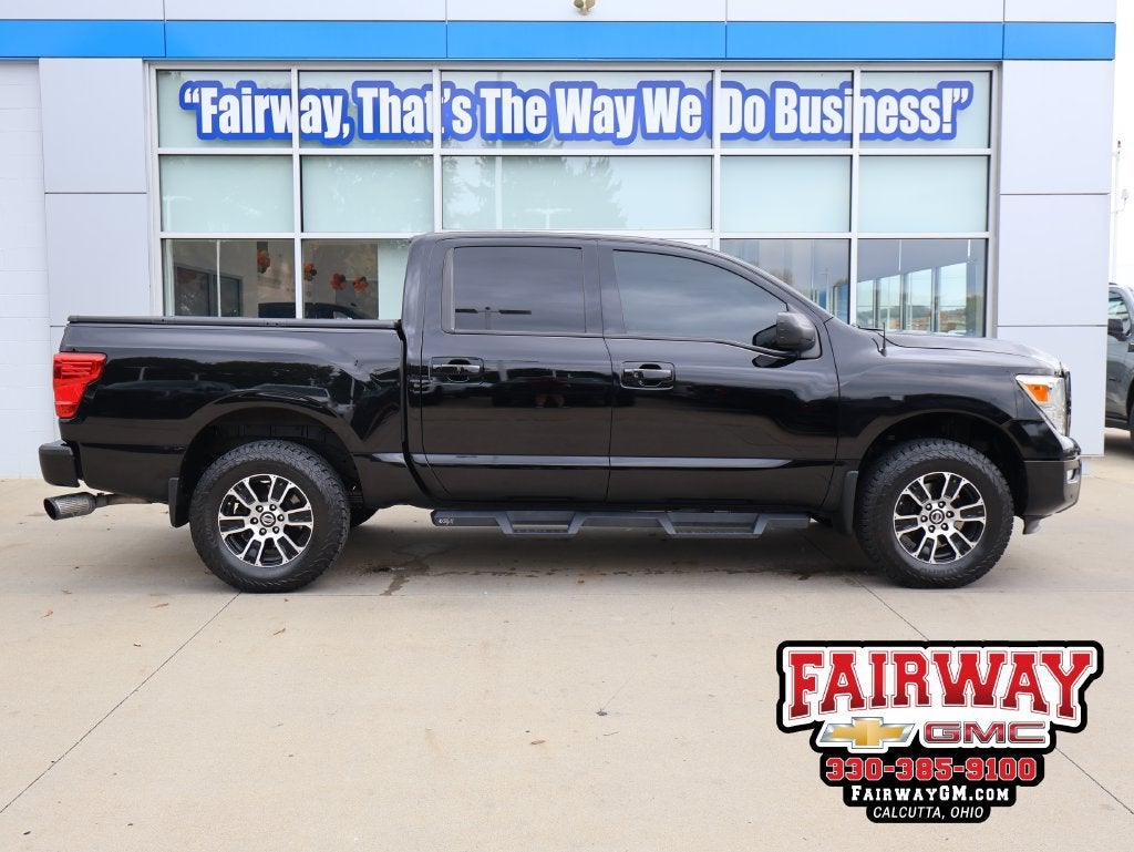 2021 Nissan TITAN Crew Cab SV 4x4