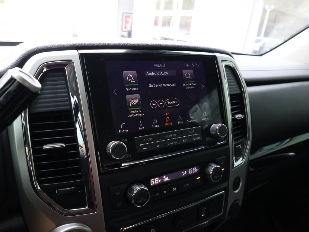 2021 Nissan TITAN Crew Cab SV 4x4