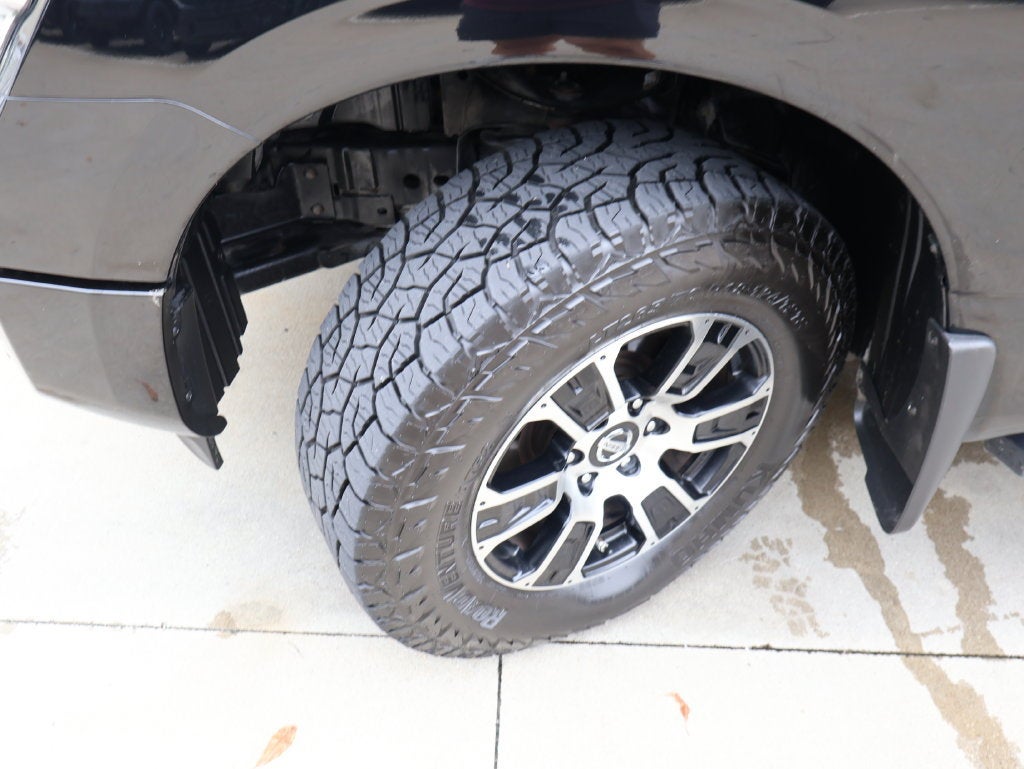 2021 Nissan TITAN Crew Cab SV 4x4