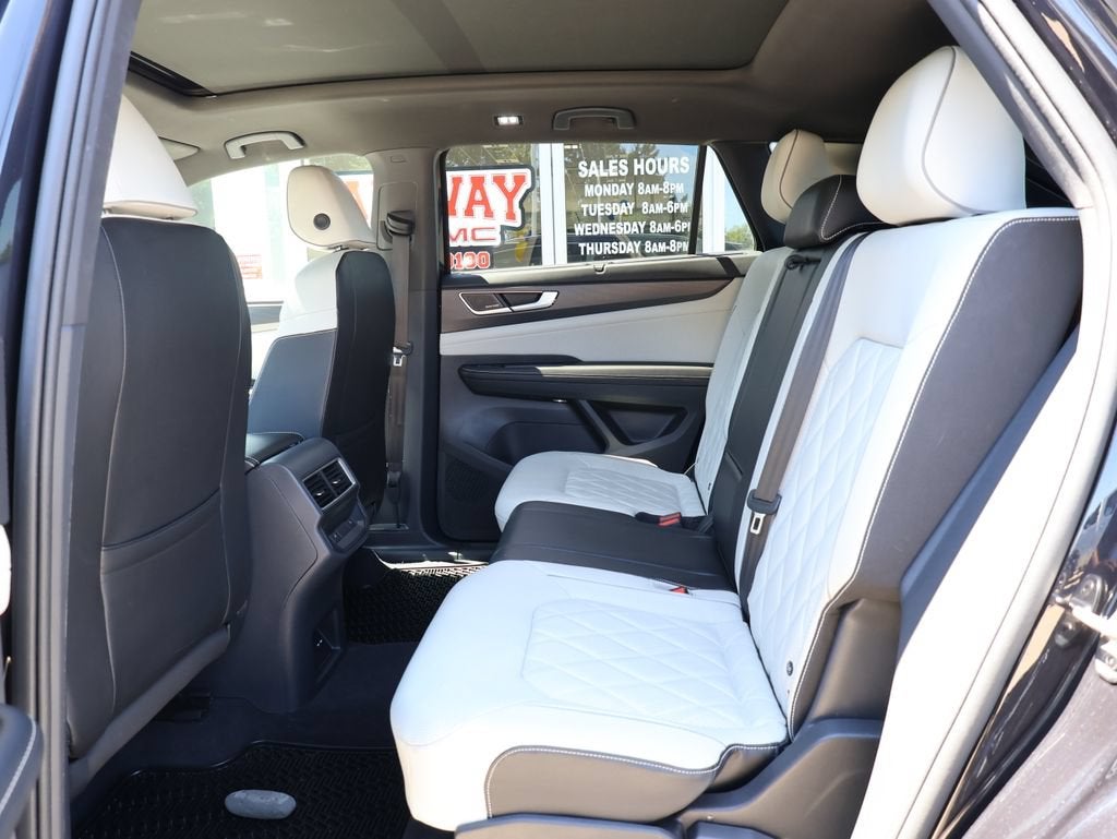 2024 Volkswagen Atlas Cross Sport 2.0T SEL Premium R-Line
