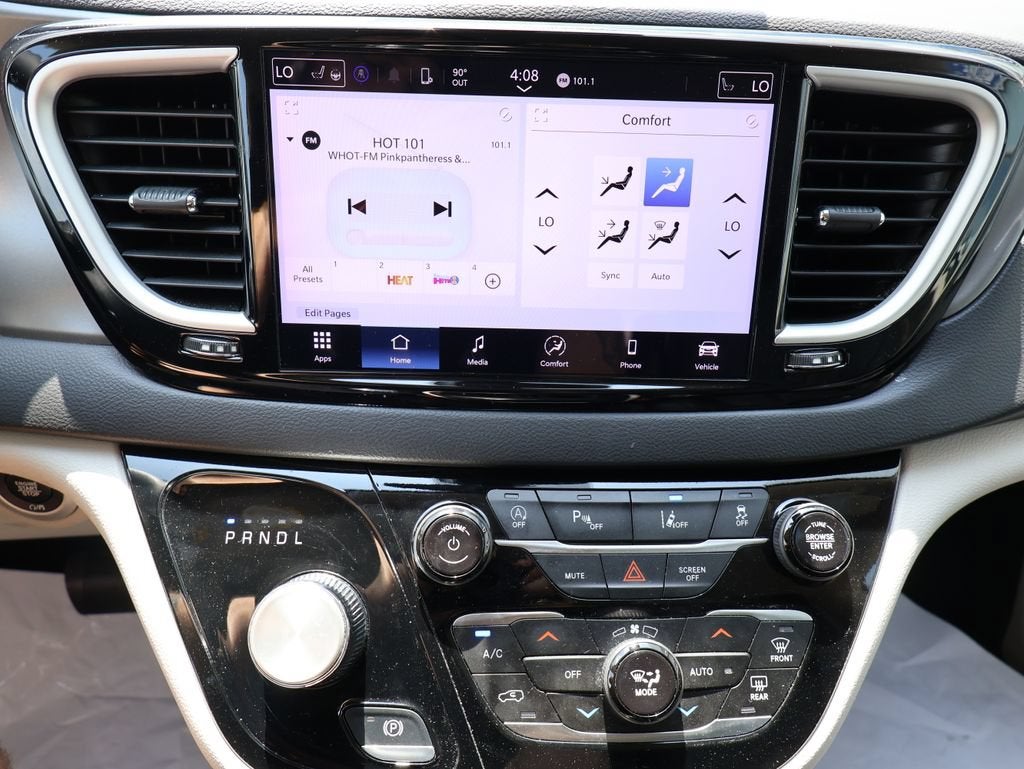 2024 Chrysler Pacifica Touring L - Photo 21