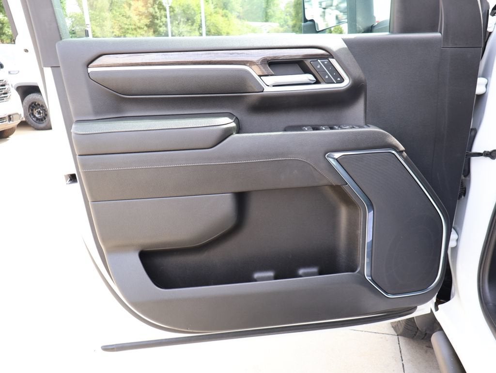 2024 Chevrolet Silverado 2500HD LTZ - Photo 12