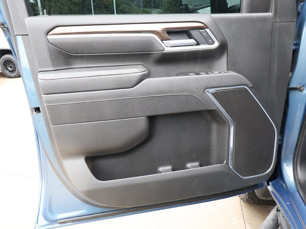 2025 Chevrolet Silverado 2500HD LT - Photo 12