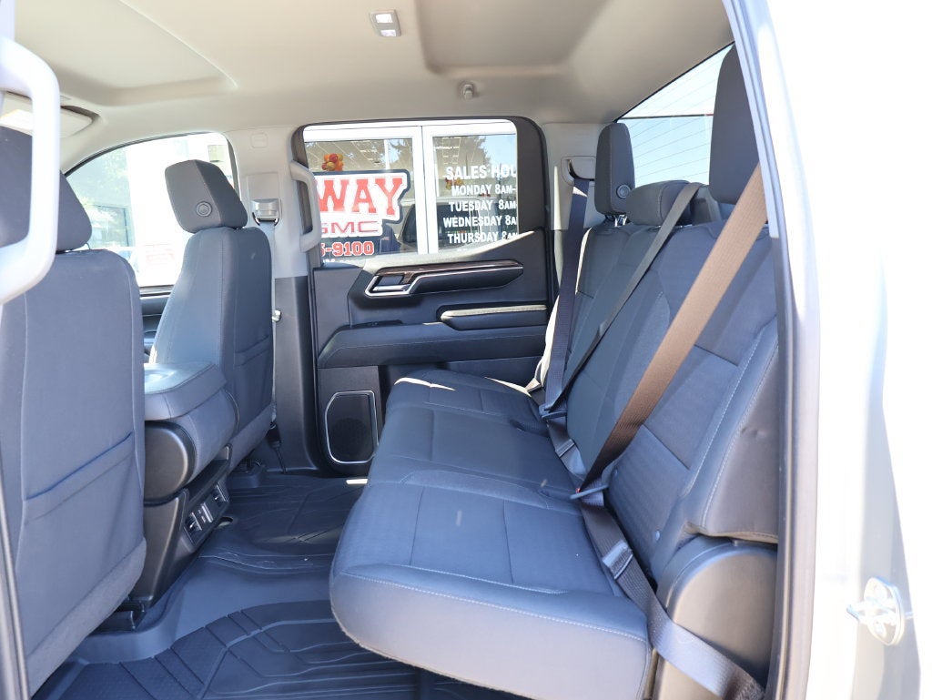 2023 Chevrolet Silverado 1500 LT - Photo 28