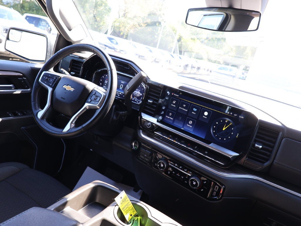 2023 Chevrolet Silverado 1500 LT - Photo 29