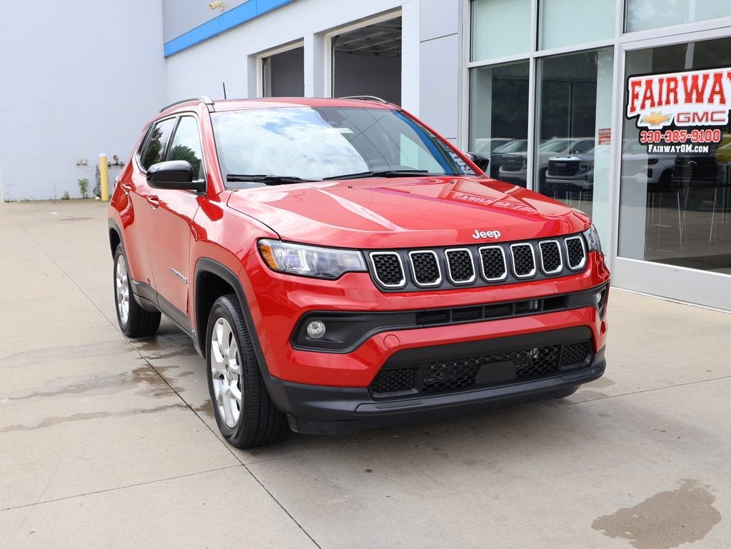 2024 Jeep Compass Latitude Lux FWD