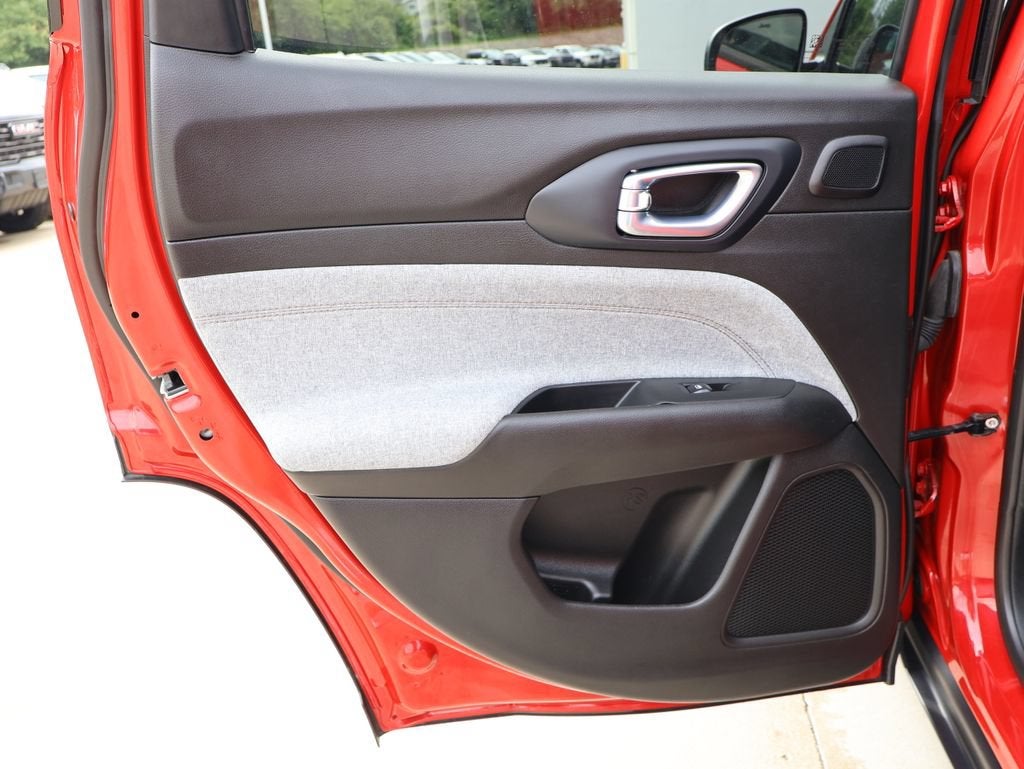 2024 Jeep Compass Latitude Lux FWD