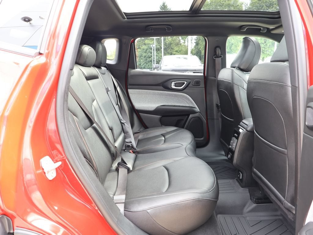 2024 Jeep Compass Latitude Lux FWD